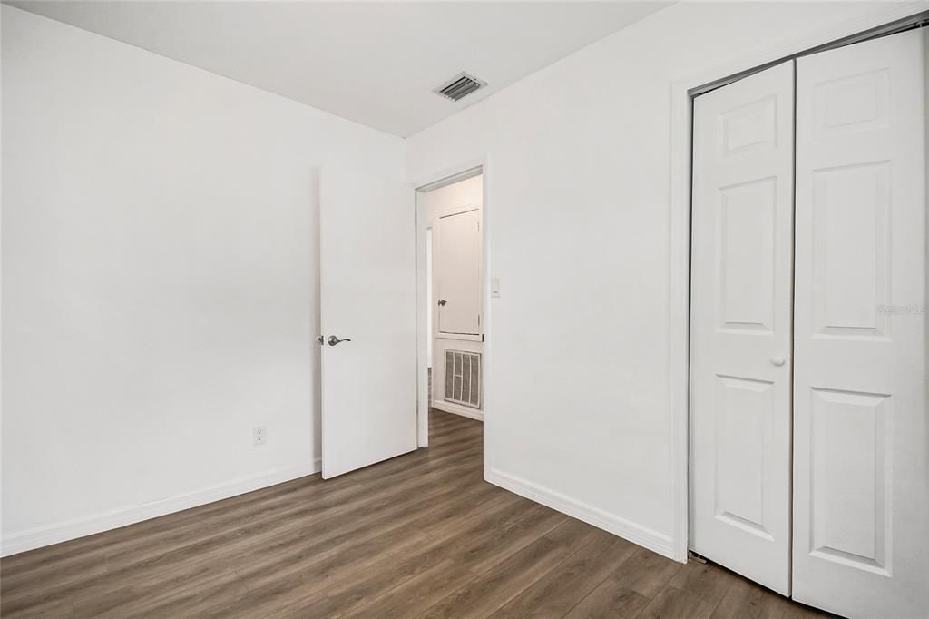 For Sale: $284,900 (3 beds, 1 baths, 840 Square Feet)