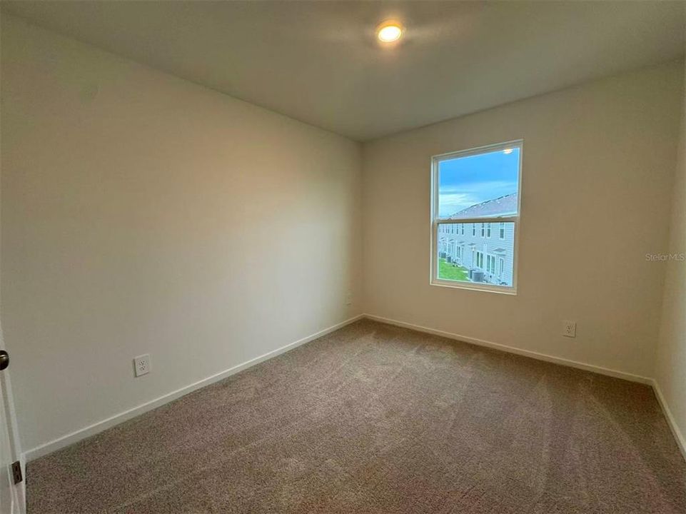 В аренду: $2,000 (3 спален, 2 ванн, 1386 Квадратных фут)
