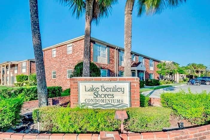 出租: $1,300 (2 贝兹, 2 浴室, 831 平方英尺)