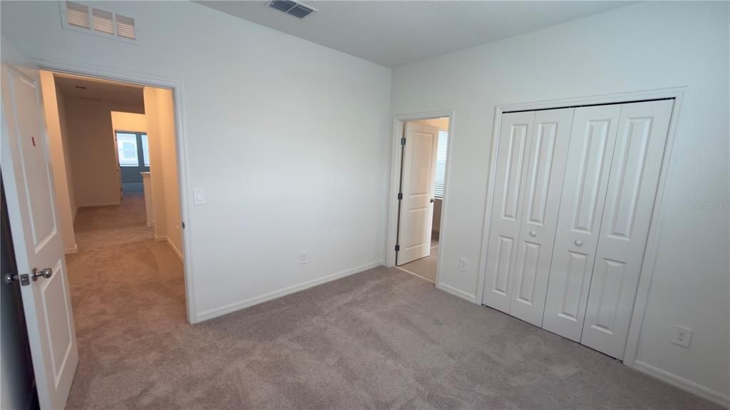 For Rent: $2,200 (3 beds, 2 baths, 1807 Square Feet)