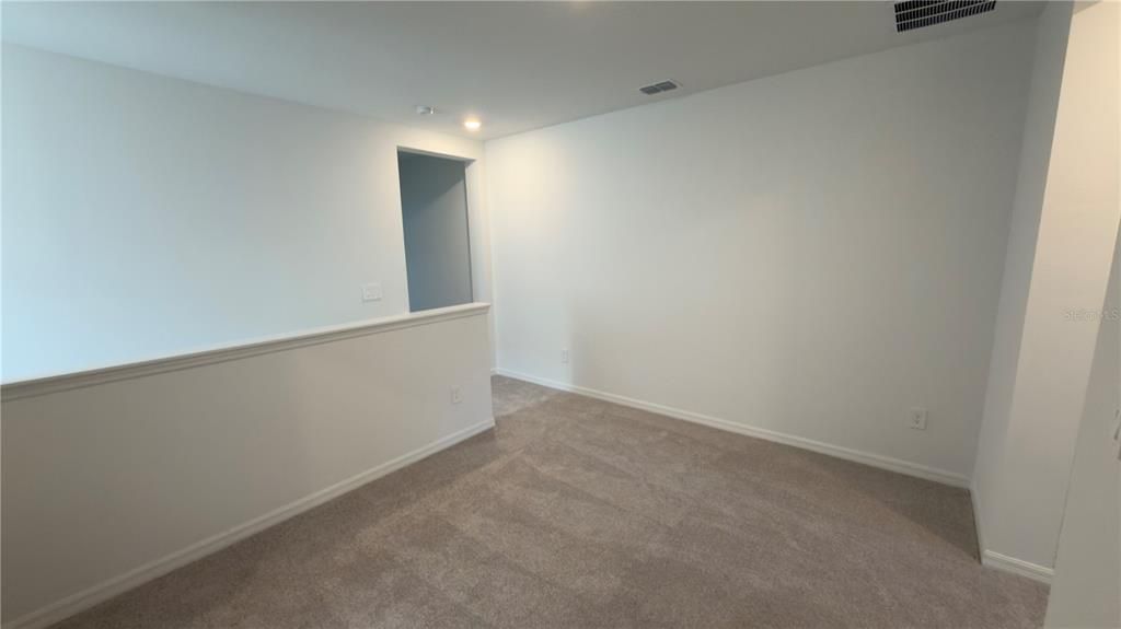 For Rent: $2,200 (3 beds, 2 baths, 1807 Square Feet)