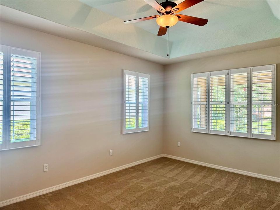For Sale: $329,900 (3 beds, 2 baths, 1998 Square Feet)