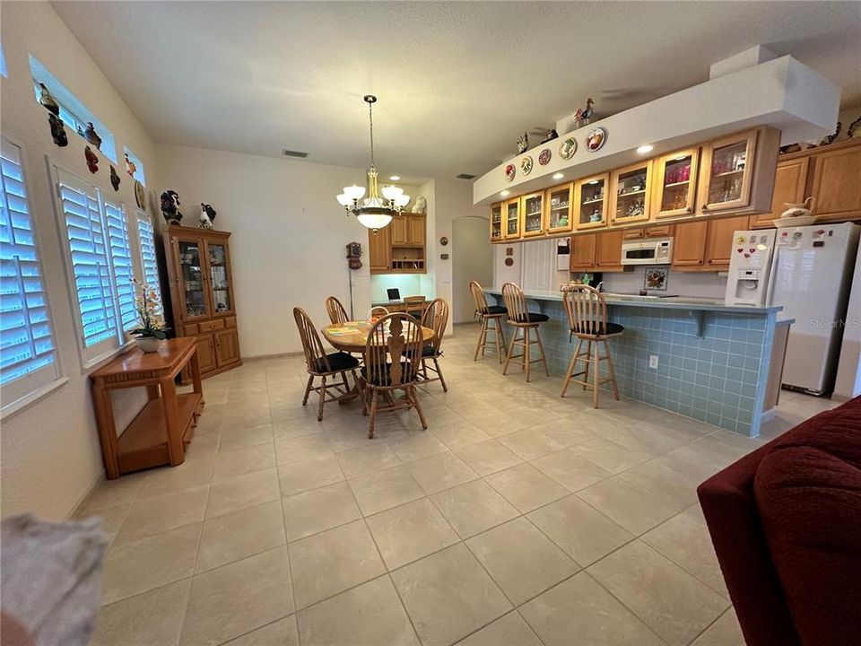 For Sale: $438,670 (3 beds, 2 baths, 2301 Square Feet)