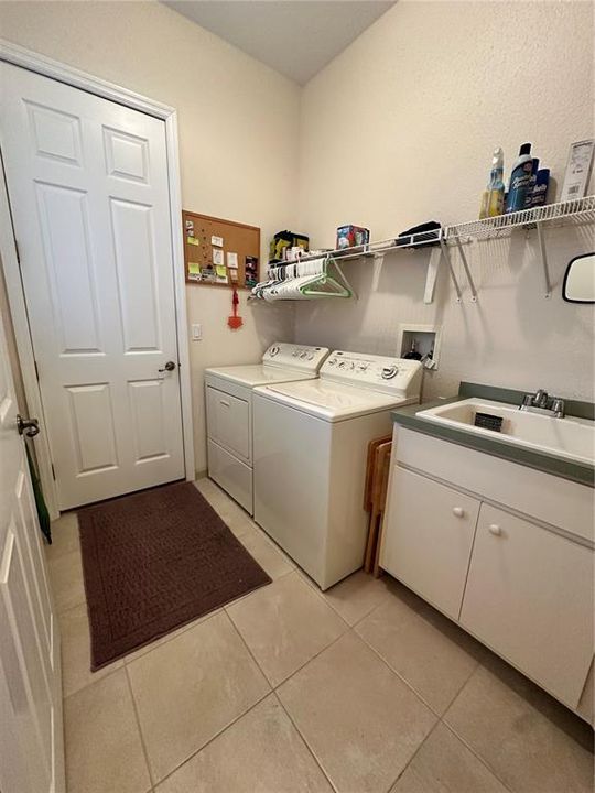 For Sale: $438,670 (3 beds, 2 baths, 2301 Square Feet)