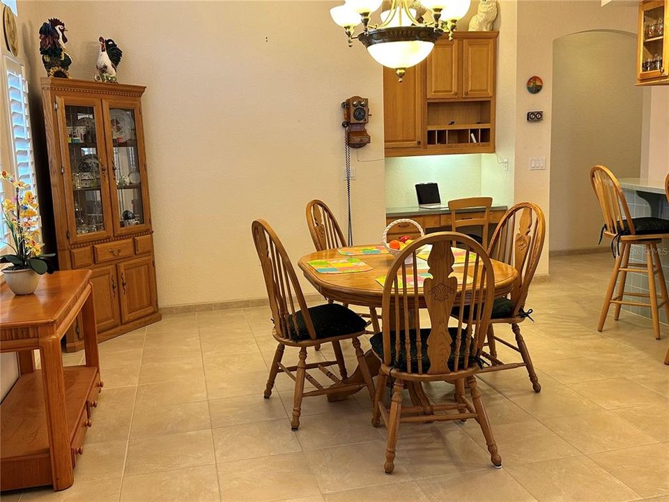 For Sale: $438,670 (3 beds, 2 baths, 2301 Square Feet)