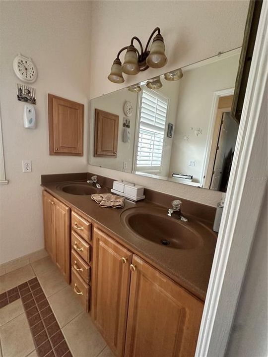For Sale: $438,670 (3 beds, 2 baths, 2301 Square Feet)