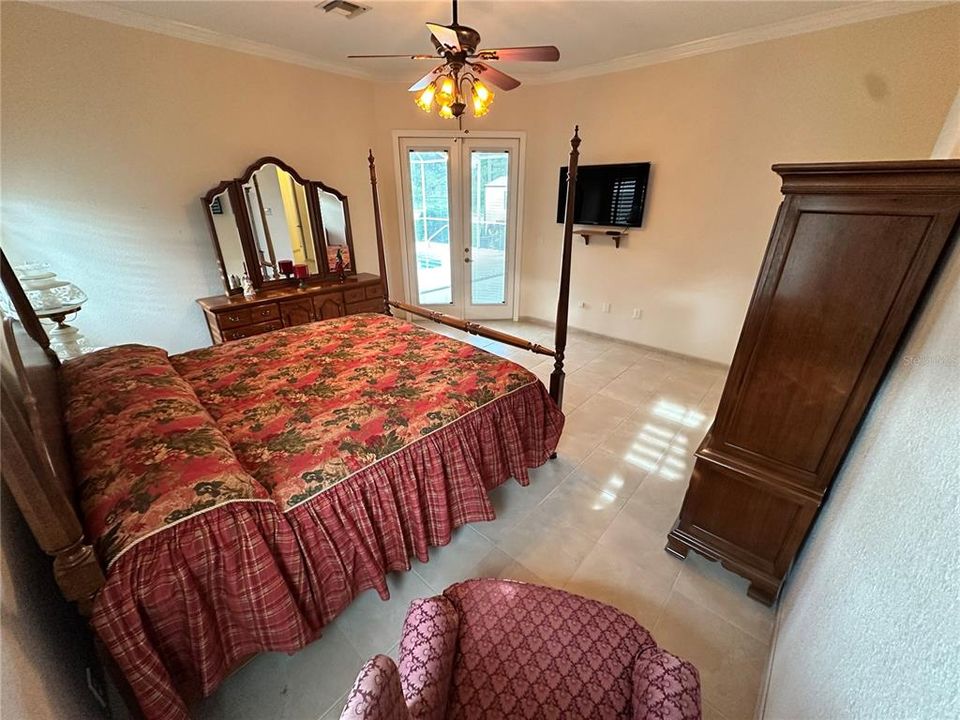 For Sale: $438,670 (3 beds, 2 baths, 2301 Square Feet)