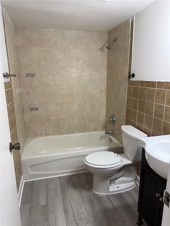 For Sale: $215,000 (3 beds, 2 baths, 1612 Square Feet)