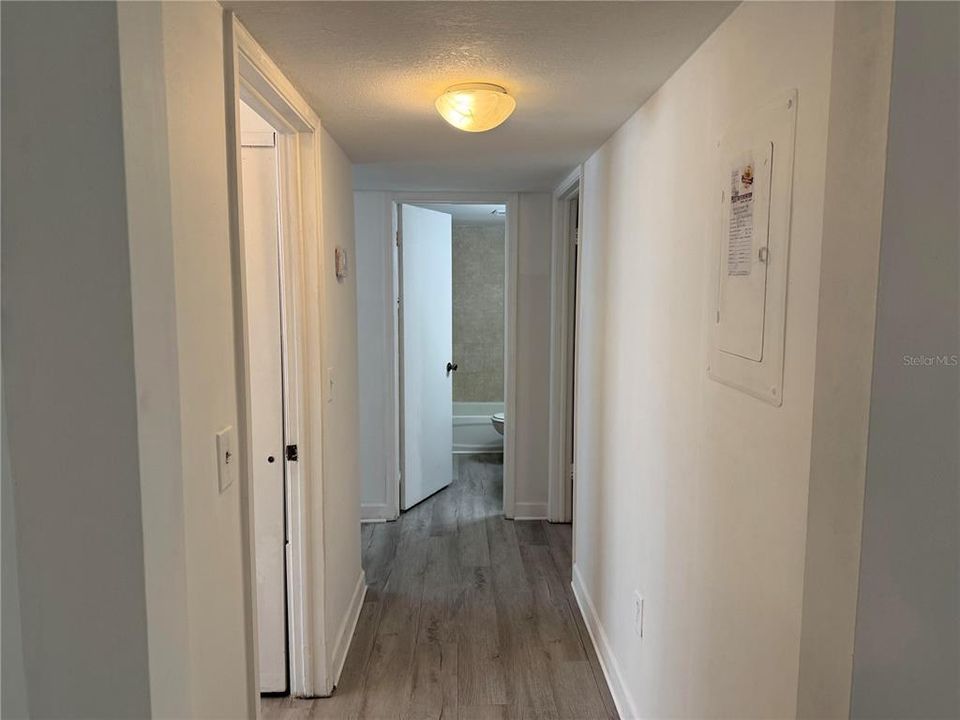 For Sale: $215,000 (3 beds, 2 baths, 1612 Square Feet)