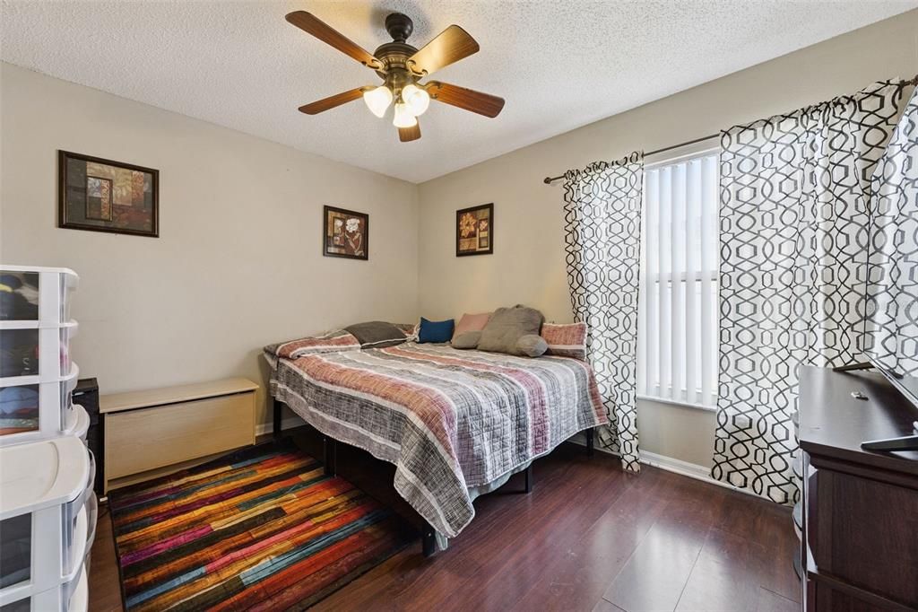 For Sale: $410,000 (4 beds, 2 baths, 2044 Square Feet)