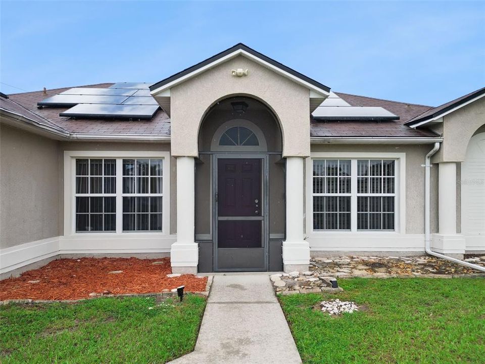 For Sale: $410,000 (4 beds, 2 baths, 2044 Square Feet)