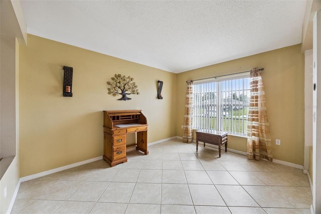 For Sale: $410,000 (4 beds, 2 baths, 2044 Square Feet)