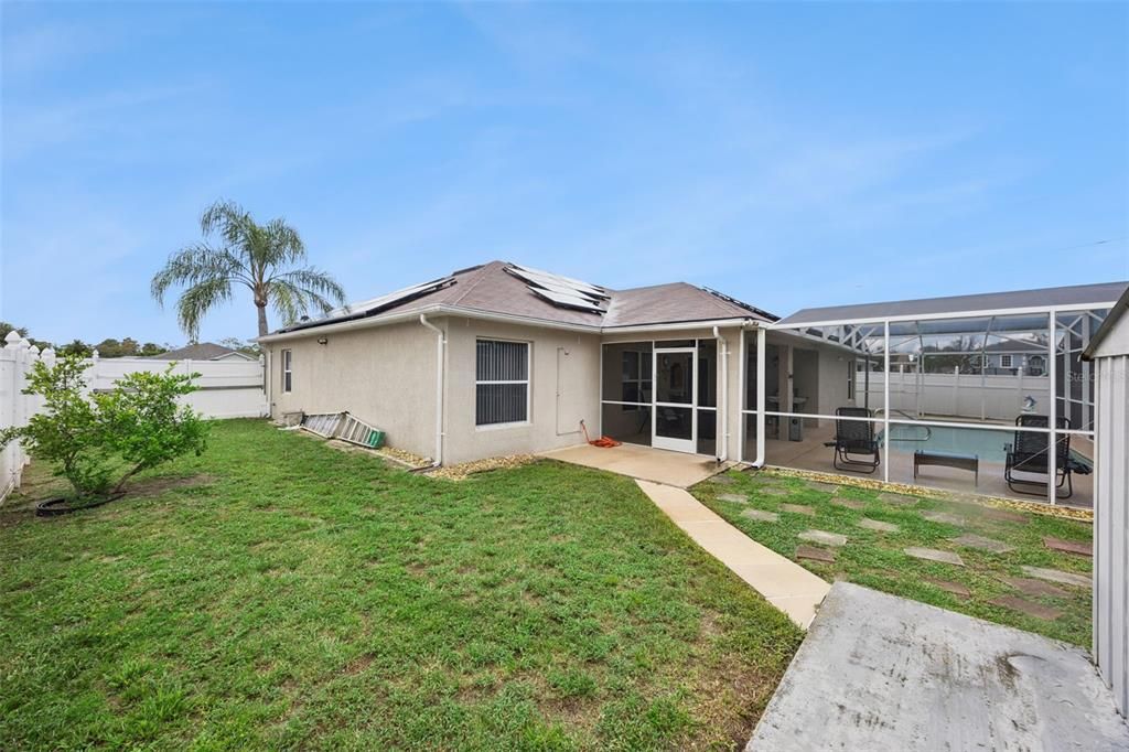 For Sale: $410,000 (4 beds, 2 baths, 2044 Square Feet)