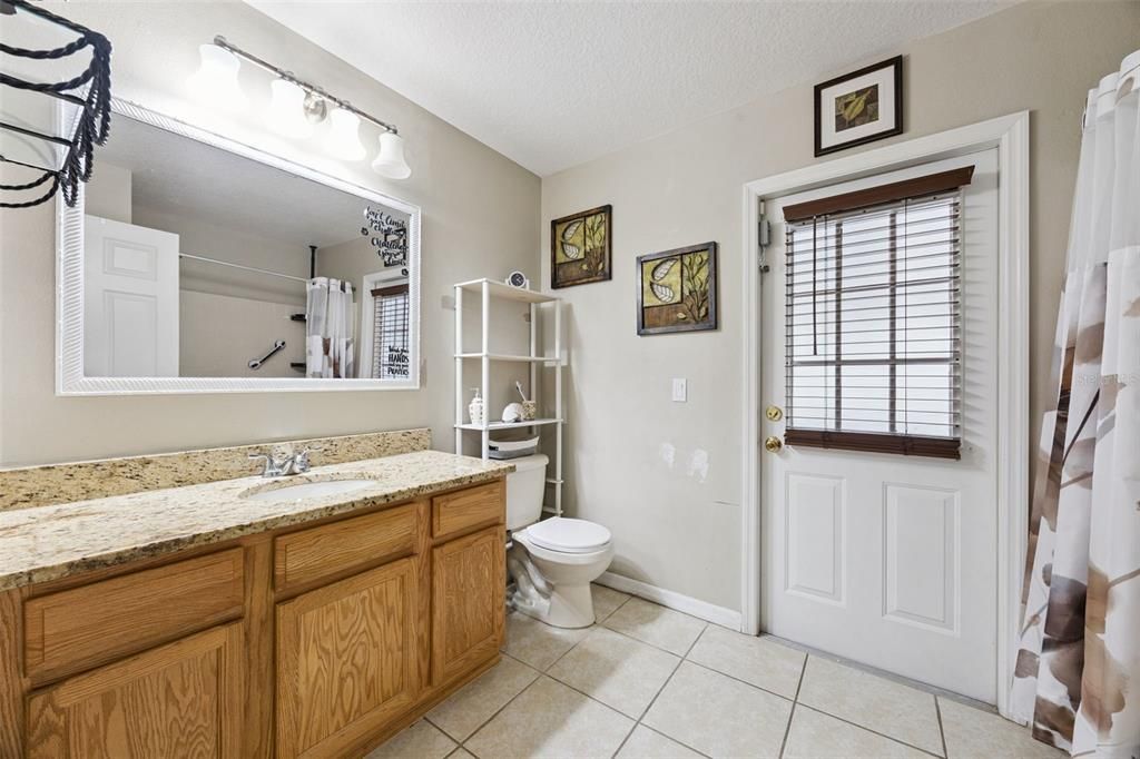 For Sale: $410,000 (4 beds, 2 baths, 2044 Square Feet)