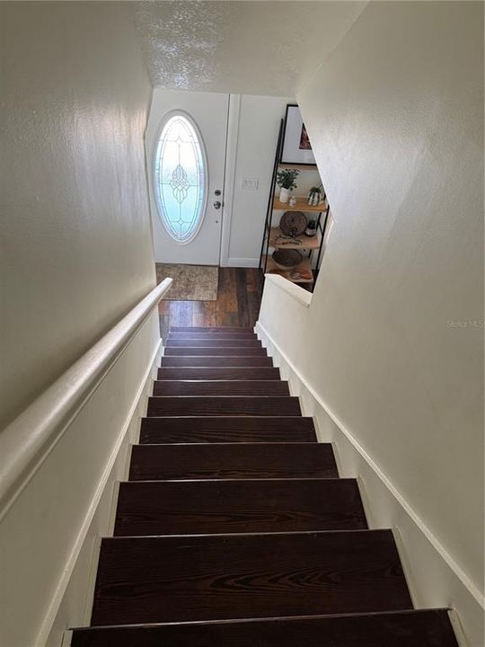 For Rent: $3,200 (4 beds, 2 baths, 2569 Square Feet)