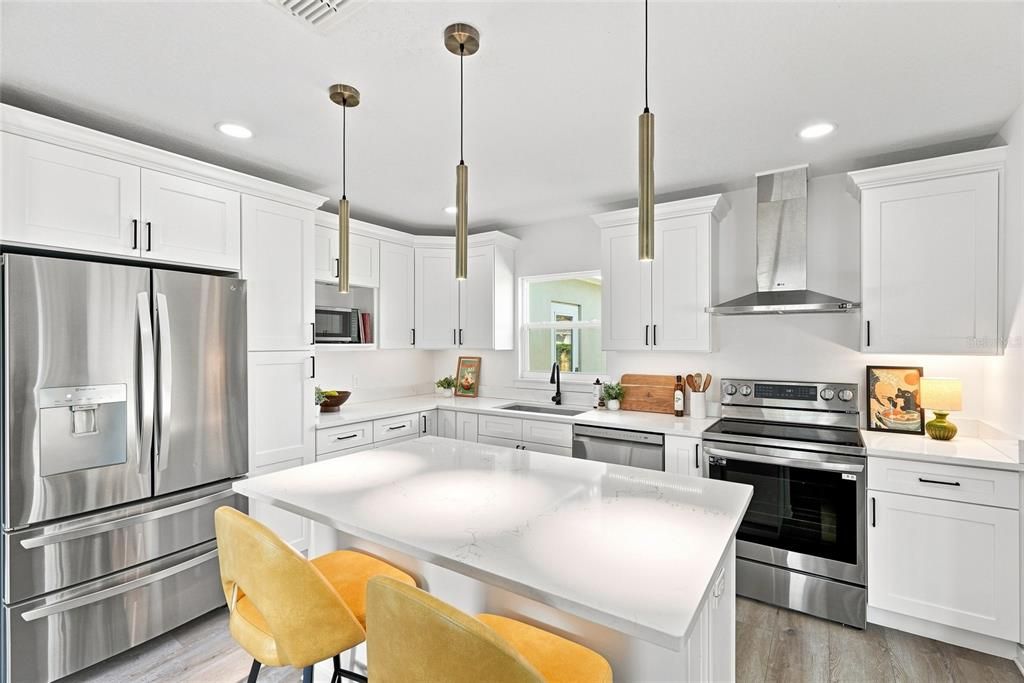 Active With Contract: $525,000 (2 beds, 1 baths, 1280 Square Feet)