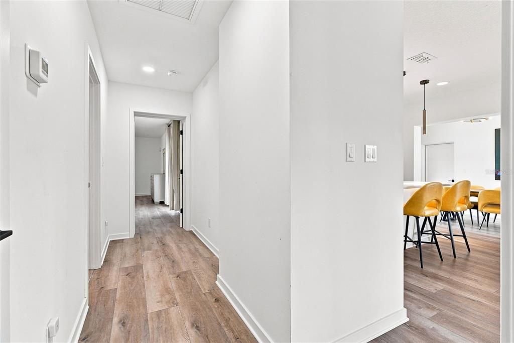 Active With Contract: $525,000 (2 beds, 1 baths, 1280 Square Feet)