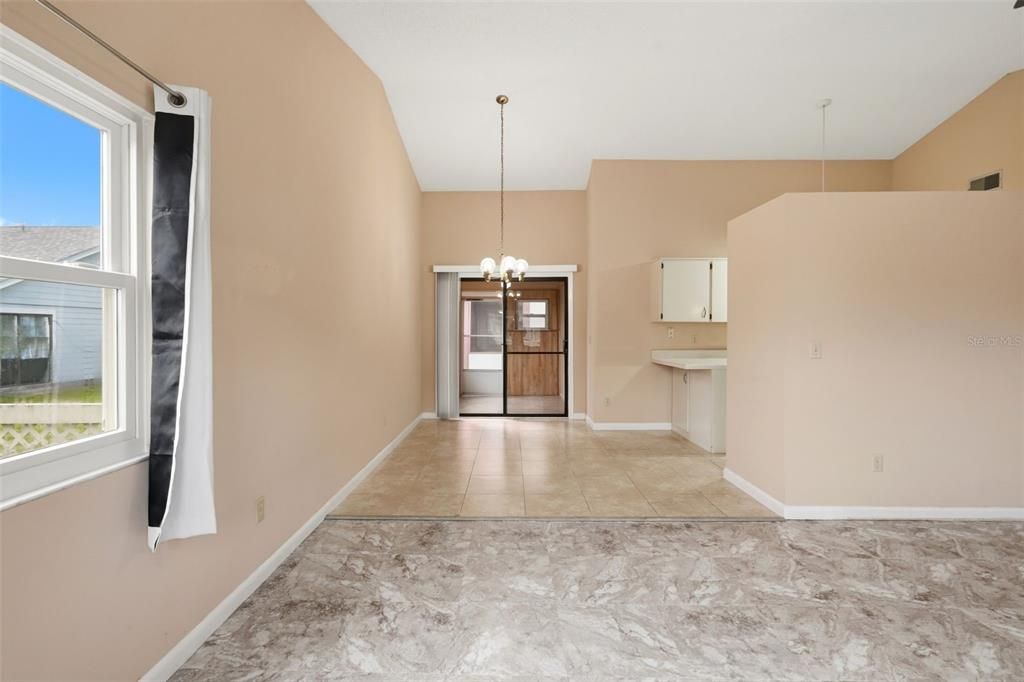 For Rent: $1,900 (2 beds, 2 baths, 1168 Square Feet)