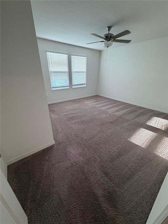 В аренду: $2,350 (3 спален, 2 ванн, 1453 Квадратных фут)
