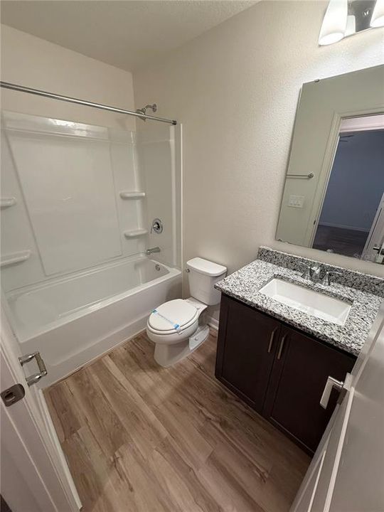 В аренду: $2,350 (3 спален, 2 ванн, 1453 Квадратных фут)