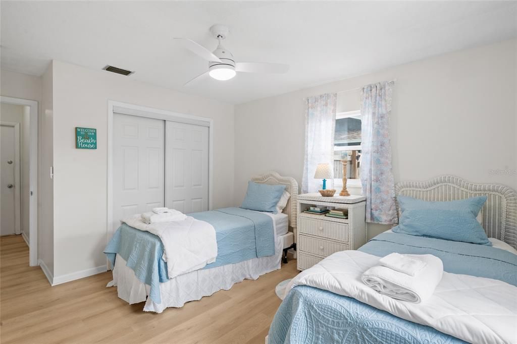 En Venta: $529,900 (3 camas, 2 baños, 1477 Pies cuadrados)
