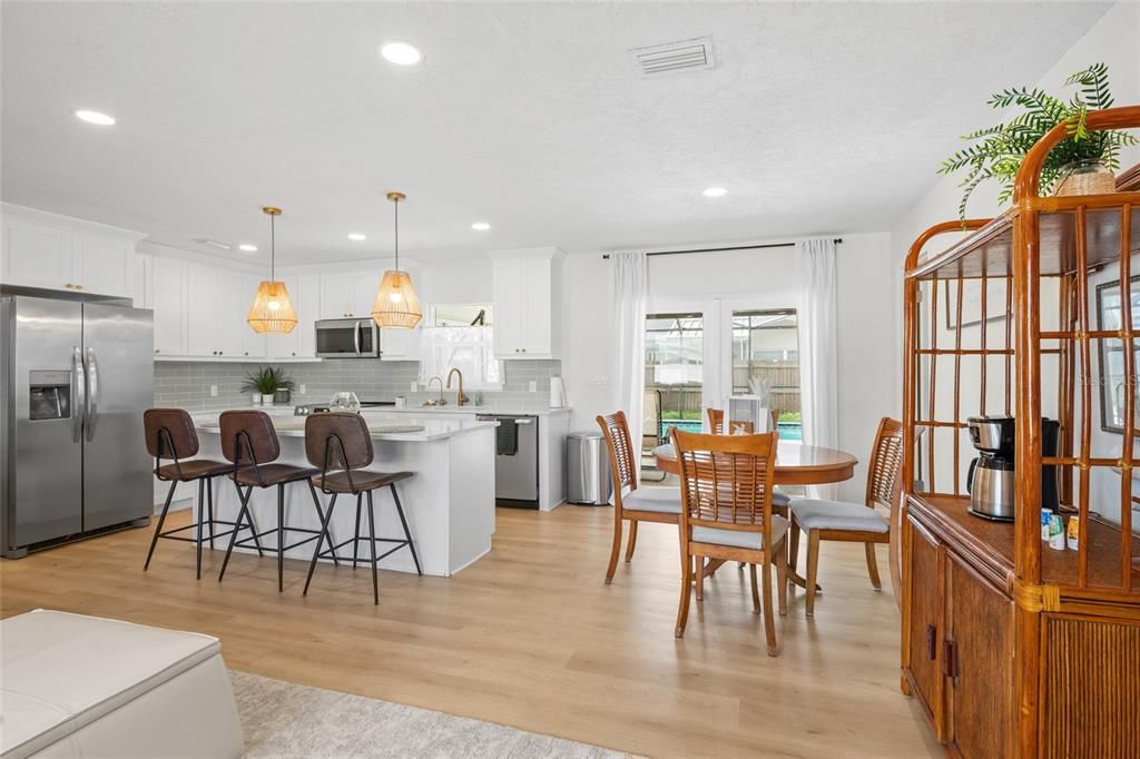 En Venta: $529,900 (3 camas, 2 baños, 1477 Pies cuadrados)