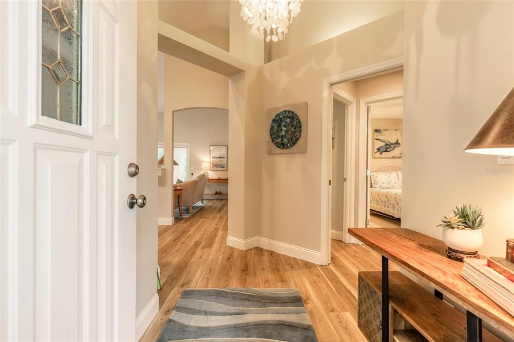 En Venta: $349,700 (3 camas, 2 baños, 1577 Pies cuadrados)