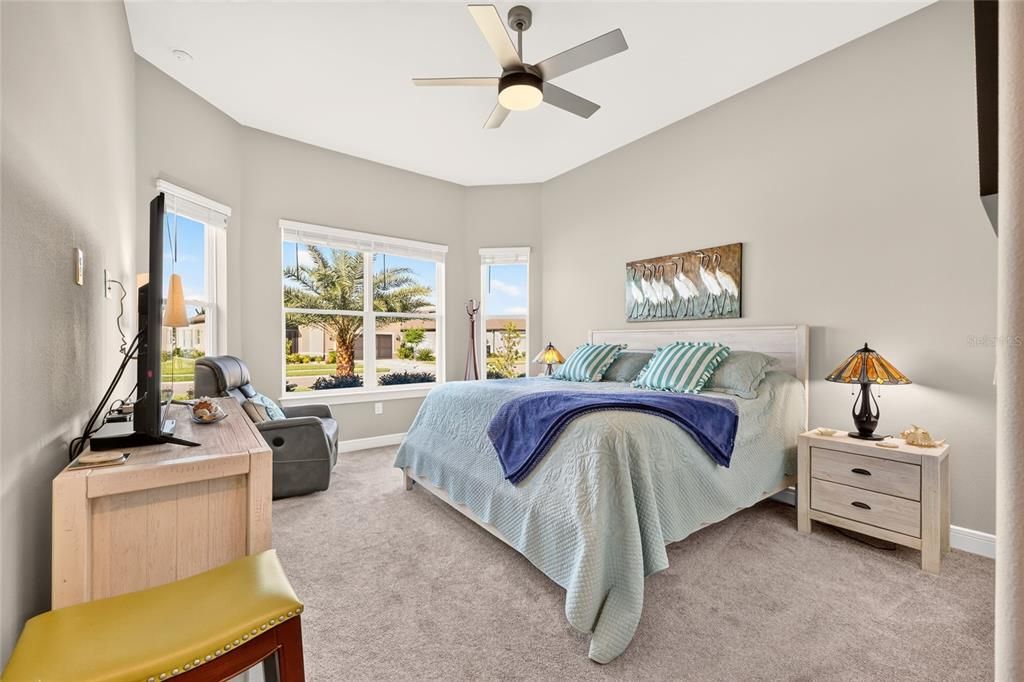 For Sale: $695,900 (3 beds, 3 baths, 2514 Square Feet)