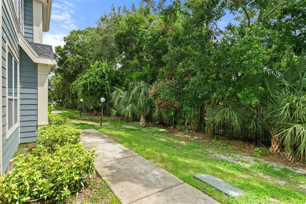 For Sale: $160,000 (2 beds, 2 baths, 1112 Square Feet)