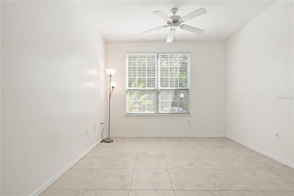 For Sale: $160,000 (2 beds, 2 baths, 1112 Square Feet)