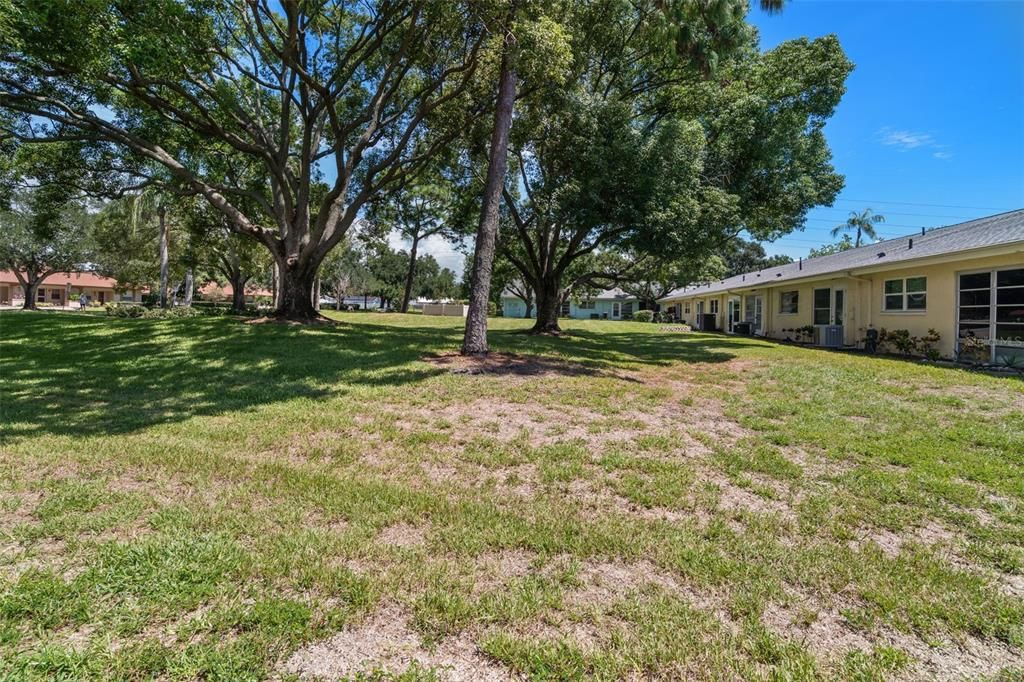 For Sale: $156,900 (2 beds, 2 baths, 935 Square Feet)
