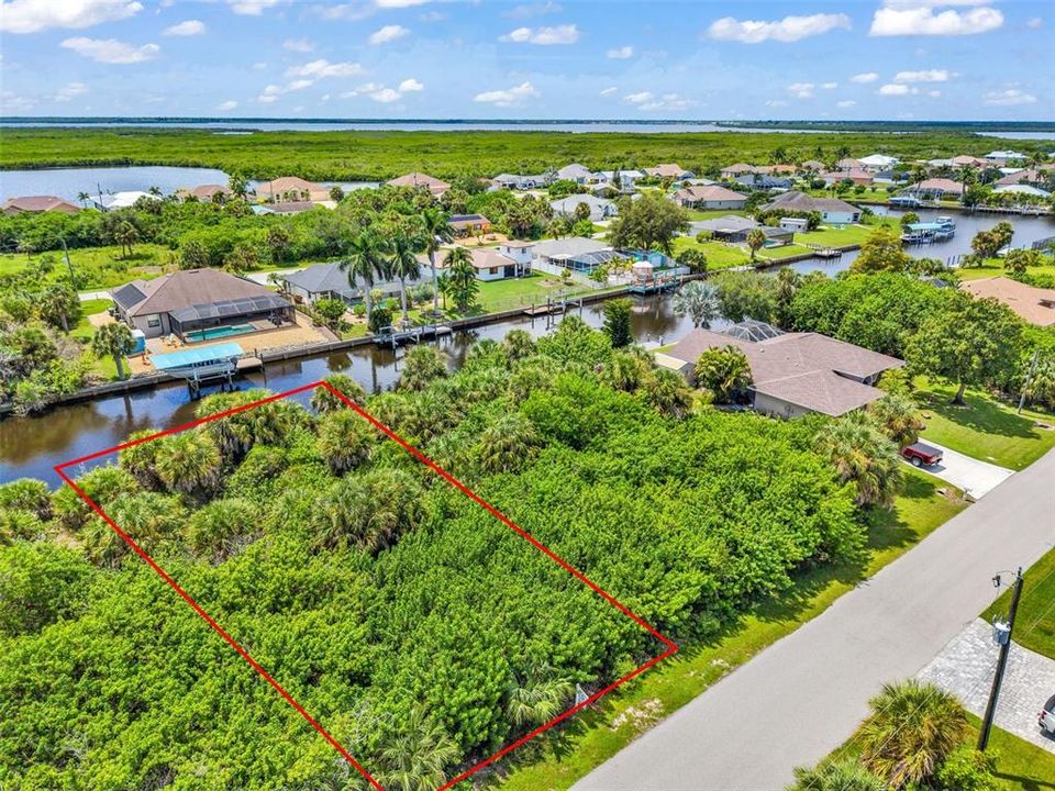 En Venta: $149,900 (0.23 acres)