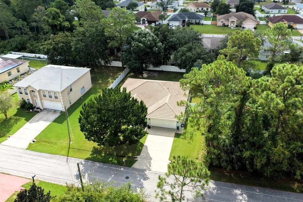 For Sale: $325,000 (3 beds, 2 baths, 1637 Square Feet)