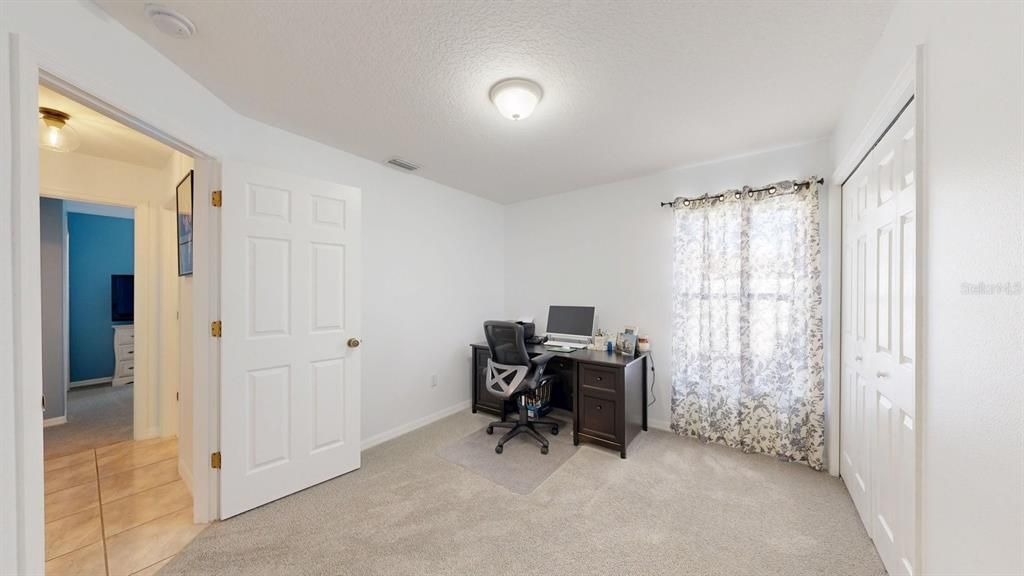 For Sale: $325,000 (3 beds, 2 baths, 1637 Square Feet)