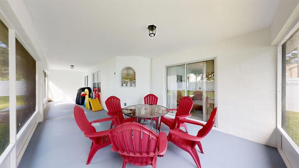 For Sale: $325,000 (3 beds, 2 baths, 1637 Square Feet)