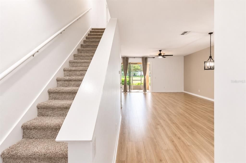 For Sale: $209,900 (2 beds, 2 baths, 1341 Square Feet)