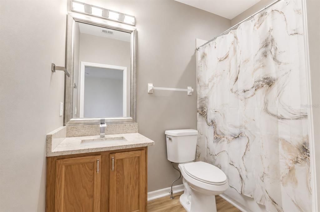 For Sale: $209,900 (2 beds, 2 baths, 1341 Square Feet)
