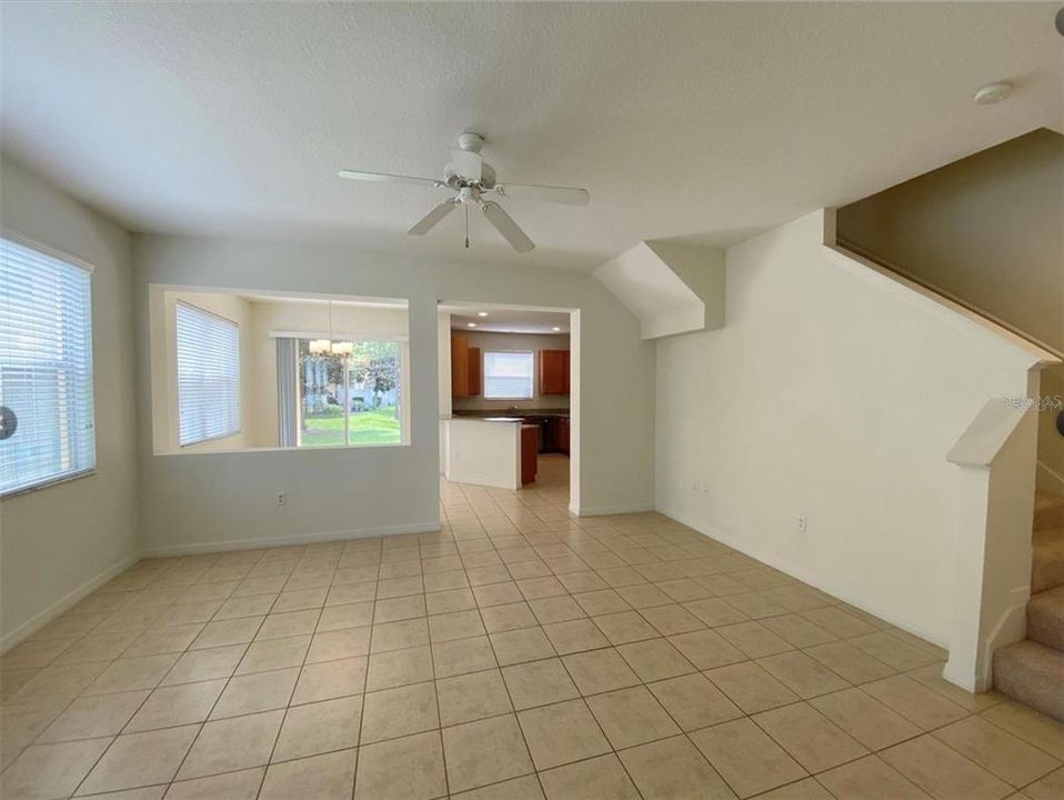 En Venta: $399,000 (4 camas, 2 baños, 1872 Pies cuadrados)