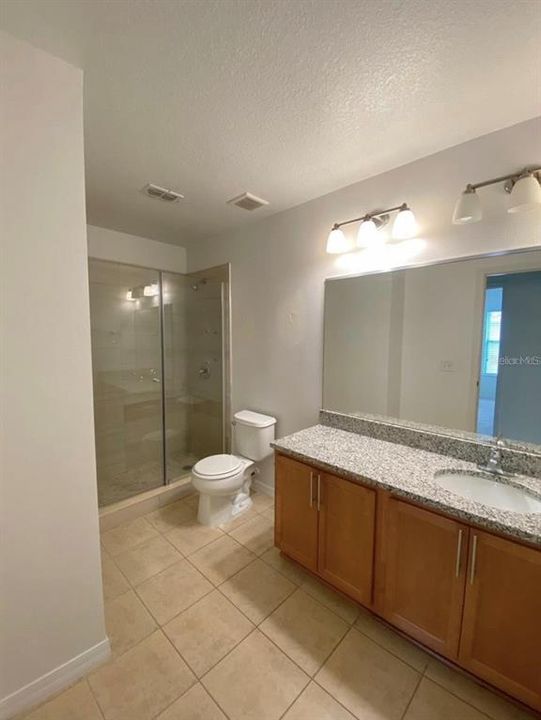 En Venta: $399,000 (4 camas, 2 baños, 1872 Pies cuadrados)