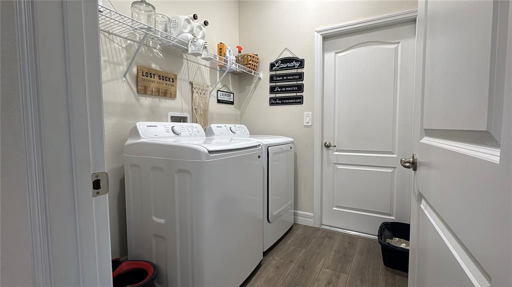 For Sale: $409,900 (4 beds, 3 baths, 2097 Square Feet)
