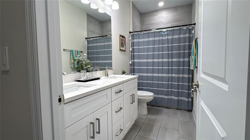 For Sale: $409,900 (4 beds, 3 baths, 2097 Square Feet)