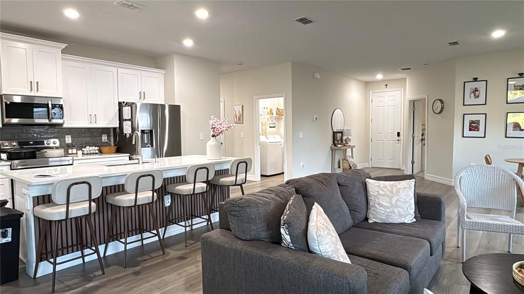 For Sale: $409,900 (4 beds, 3 baths, 2097 Square Feet)