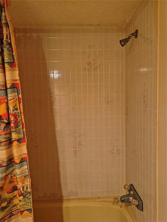 For Sale: $204,900 (2 beds, 2 baths, 986 Square Feet)