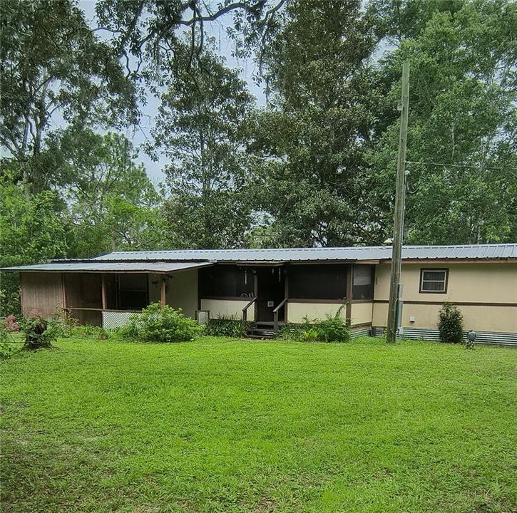 For Sale: $204,900 (2 beds, 2 baths, 986 Square Feet)