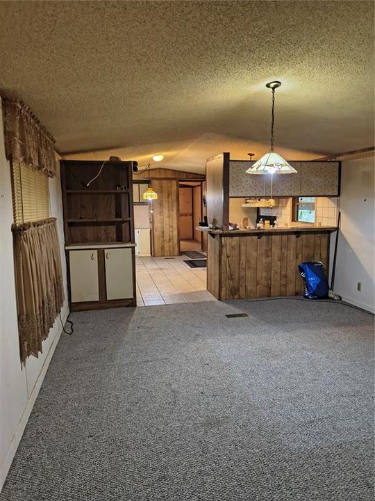 For Sale: $204,900 (2 beds, 2 baths, 986 Square Feet)