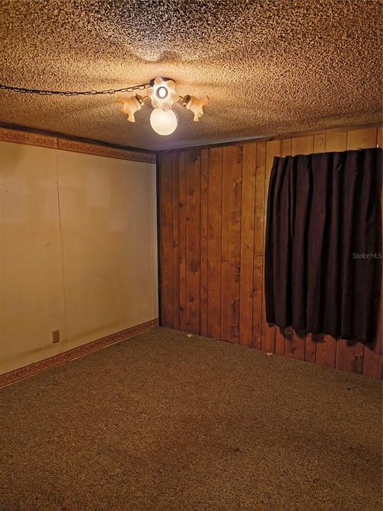 For Sale: $204,900 (2 beds, 2 baths, 986 Square Feet)