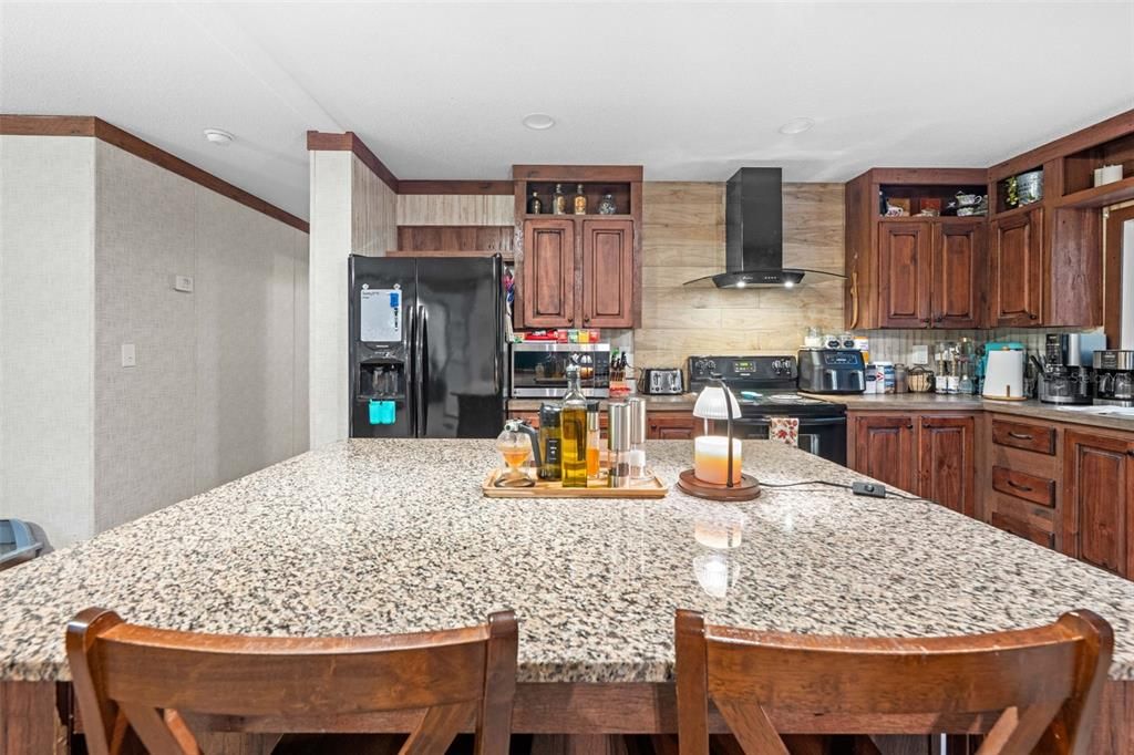 На продажу: $289,900 (4 спален, 2 ванн, 1560 Квадратных фут)