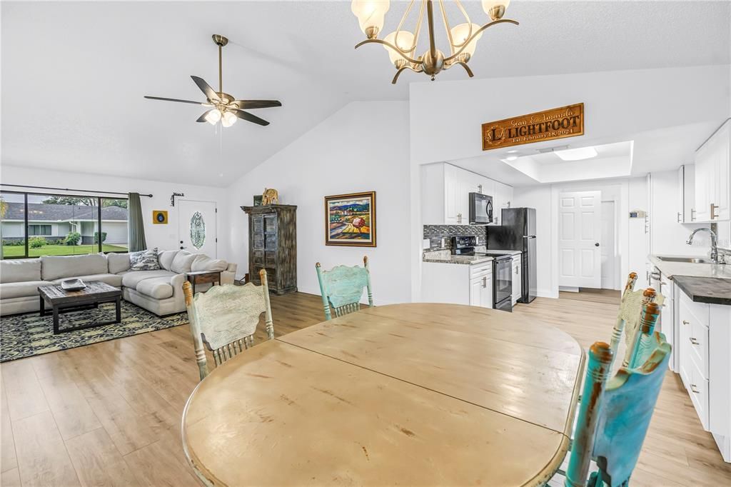 For Sale: $300,000 (3 beds, 2 baths, 1745 Square Feet)