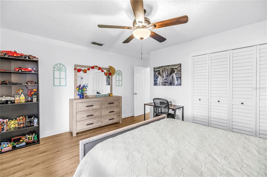 For Sale: $300,000 (3 beds, 2 baths, 1745 Square Feet)