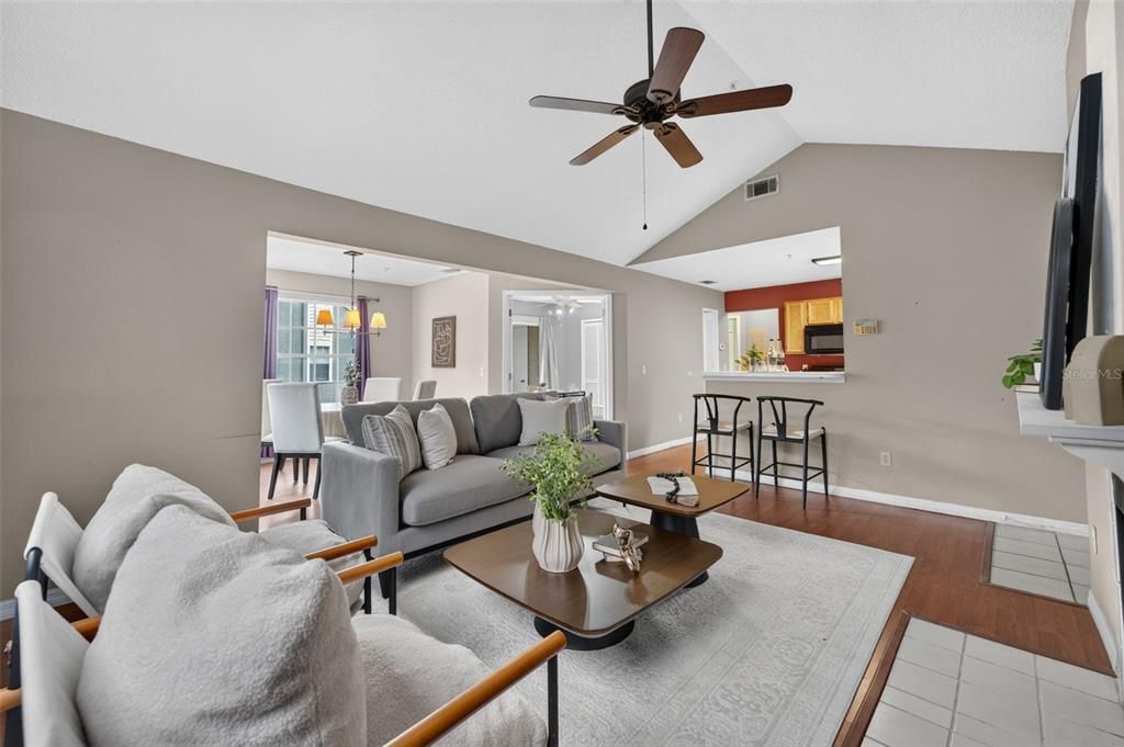 For Sale: $225,000 (3 beds, 2 baths, 1151 Square Feet)